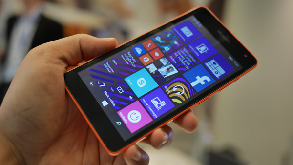 Thay màn hình Lumia 535