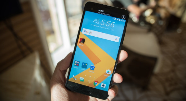 thay mặt kính HTC U Ultra