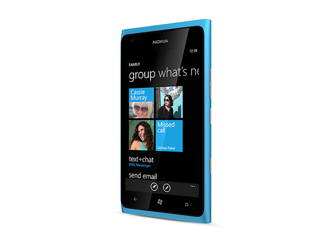 Thay màn hình Lumia 900