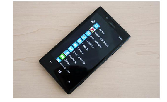 Thay màn hình Lumia 720