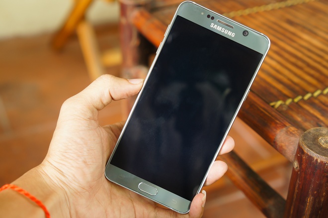 Sửa lỗi Samsung Galaxy Note 5 mất nguồn/hư IC nguồn