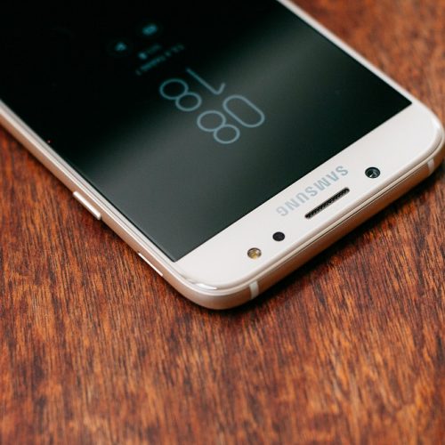 Khắc phục Samsung Galaxy J7 Pro lỗi camera trước